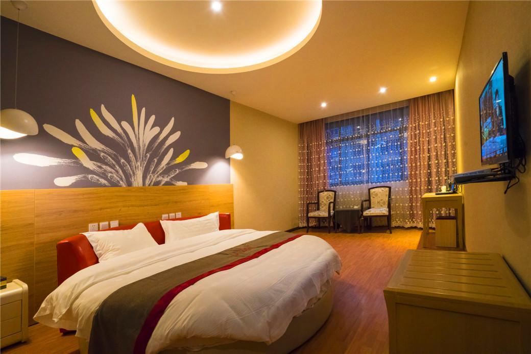 Thank Inn Chain Hotel Sichuan Guangan Wusheng County Hongwu Avenue Kültér fotó